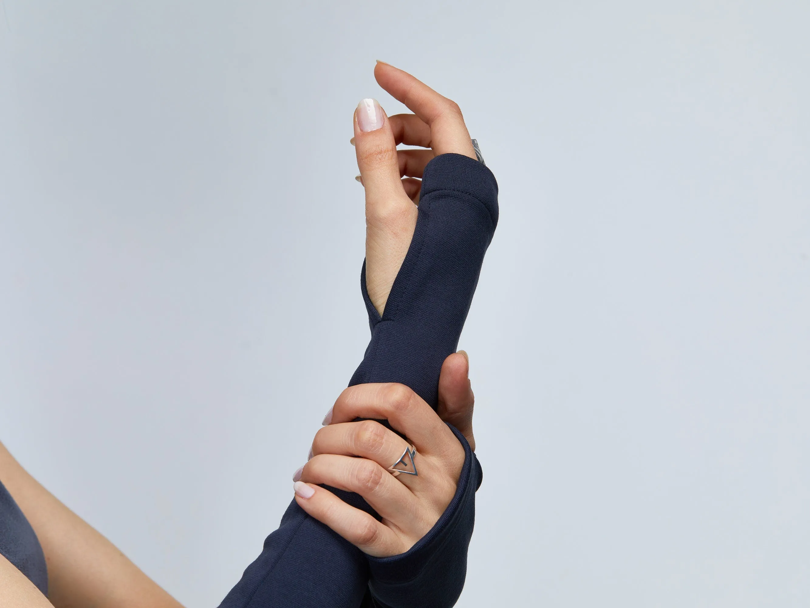 ARW-8 Gray arm warmers